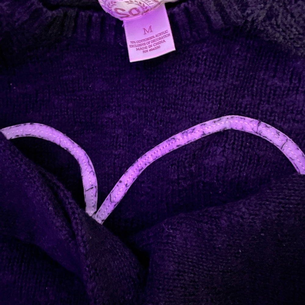 Sweater - Picture 2 of 3